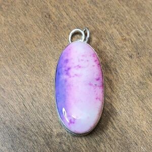 Elegant Pink and Purple Pendant Necklace
